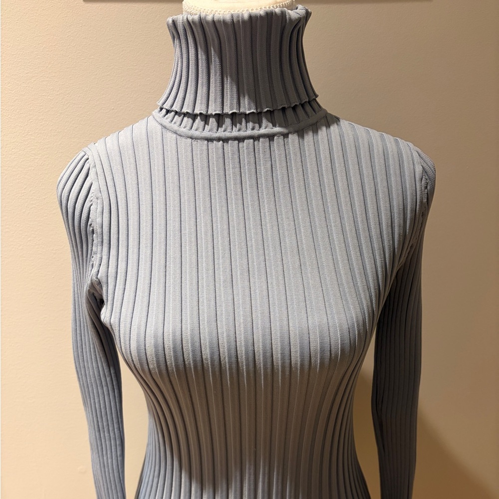 Tory Burch Pewter Blue Long Sleeve Wide Ribbed Knit Turtleneck Sweater